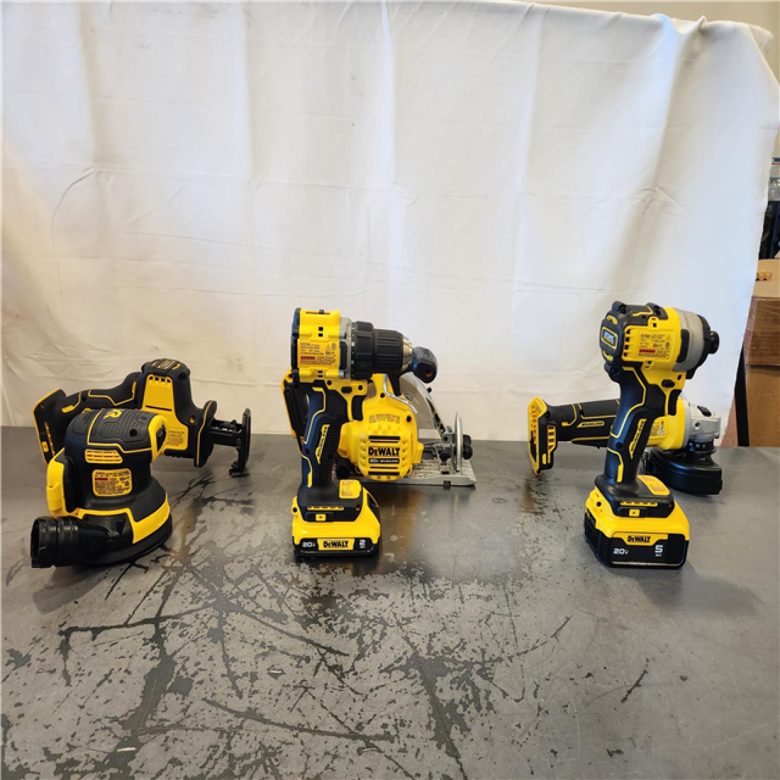 AS-IS- DEWALT 20V Lithium-Ion Cordless 6-Tool Combo Kit with 5.0 Ah and 2.0 Ah Batteries  Charger and Tough System 2.0 Rolling Toolbox