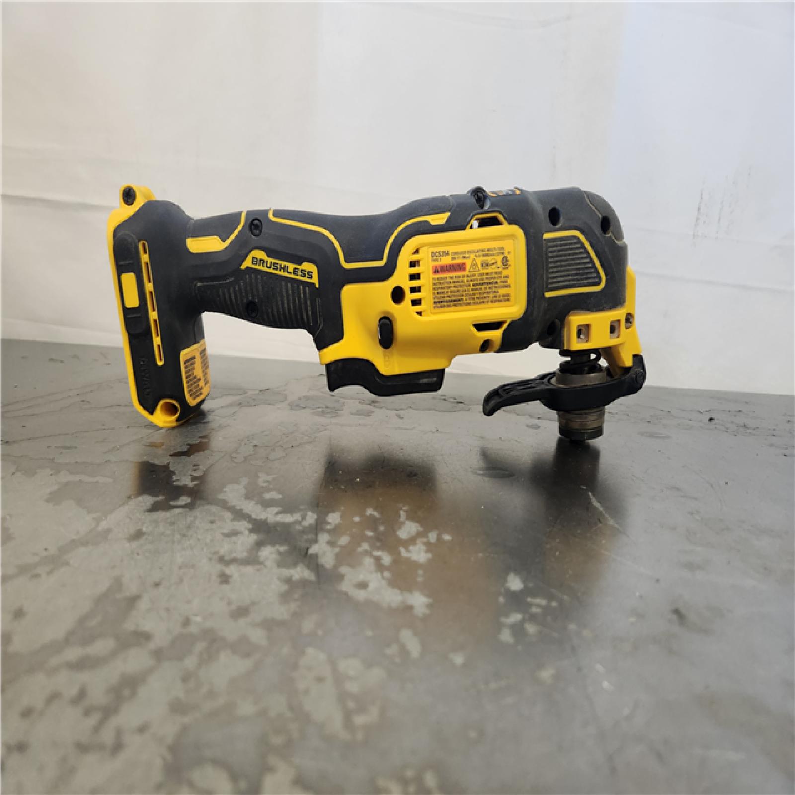 AS-IS- ATOMIC 20V MAX Cordless Brushless Oscillating Multi Tool (Tool Only)