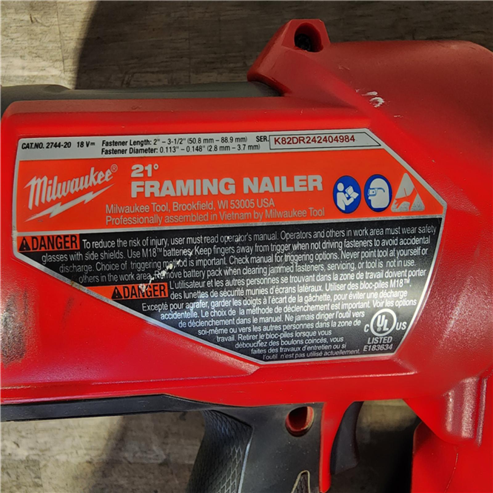 HOUSTON LOCATION - AS-IS Milwaukee 2744-20 M18 FUEL 3-1/2 in. 18V 21-Degree Lithium-Ion Brushless Cordless Framing Nailer (Tool-Only)