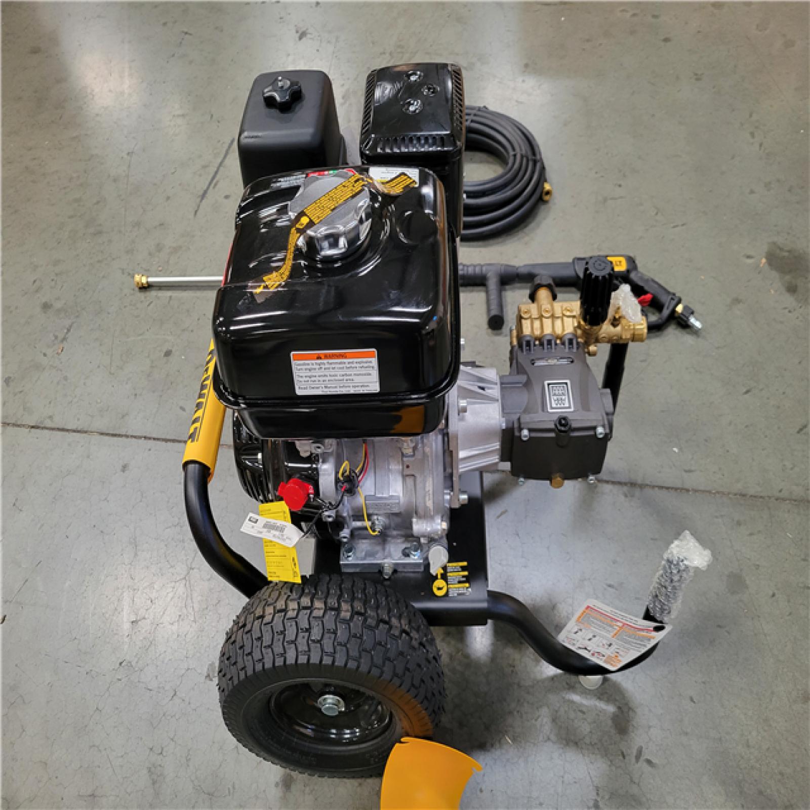 CALIFORNIA NEW DEWALT 4000 PSI 3.5 GPM GAS PRESSURE WASHER WITH HONDA GX270 ENGINE (NO HARDWARE)