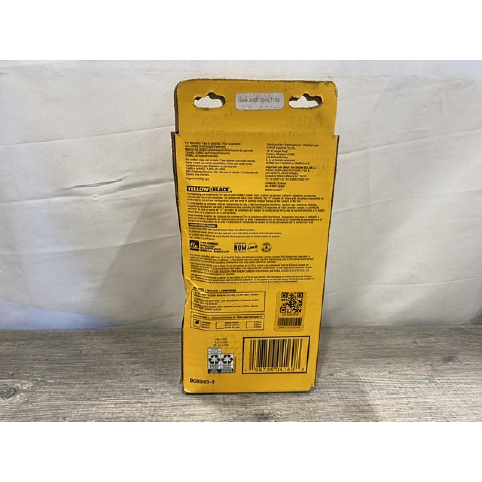 NEW - DEWALT 20V MAX Lithium-Ion 2.0 Ah and (2) 4.0 Ah Battery Packs (3-Pack)