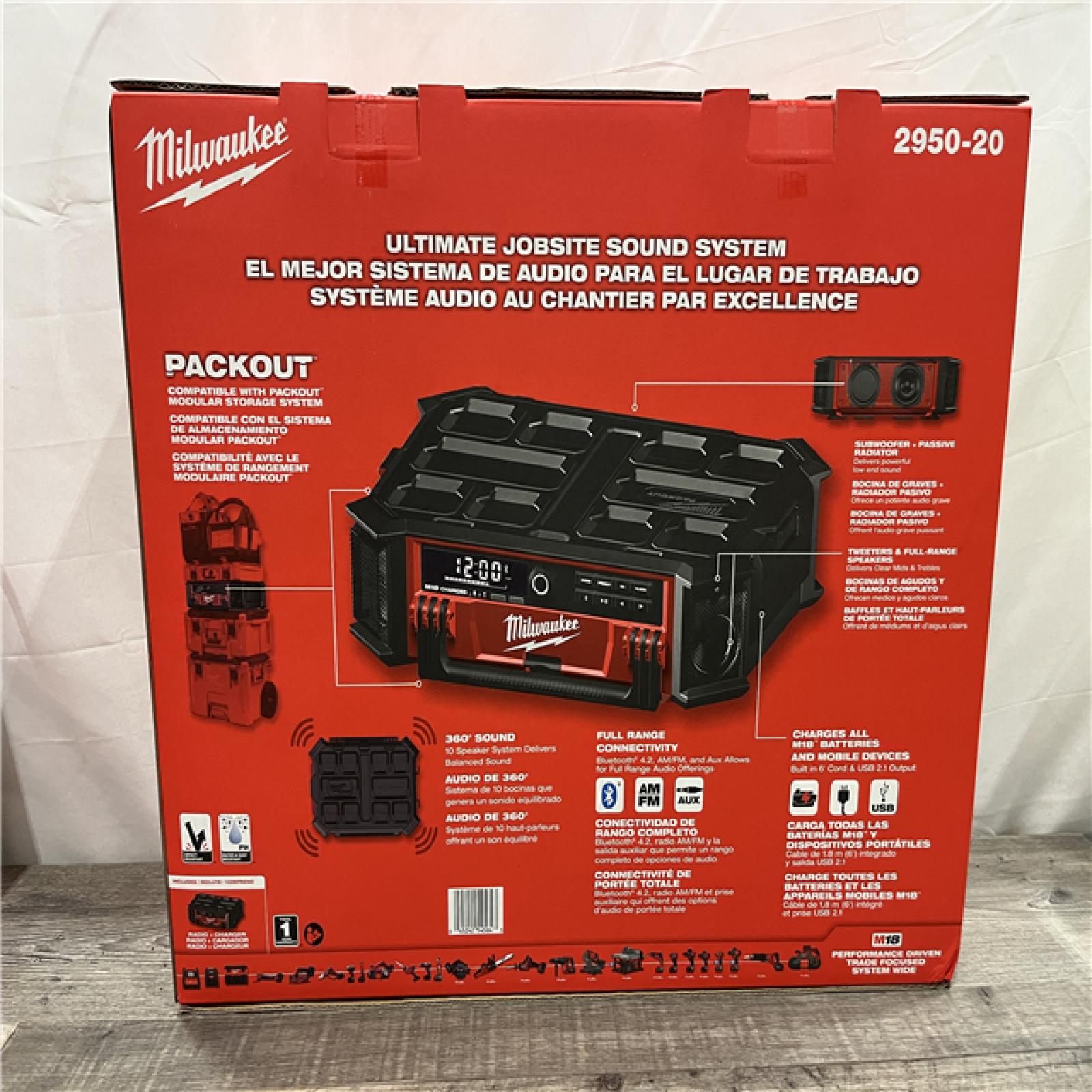 NEW - Milwaukee M18 Lithium-Ion Cordless PACKOUT Radio/Speaker with Built-In Charger