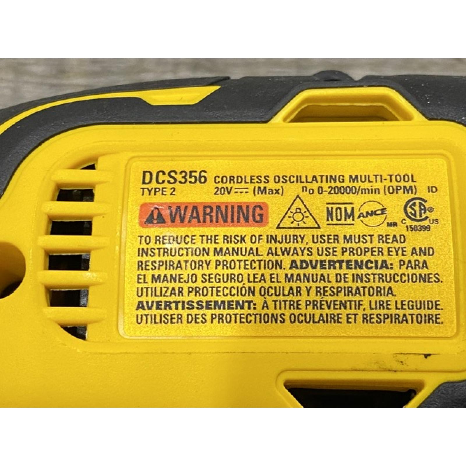 AS-IS DEWALT 20V MAX XR Cordless Brushless 3-Speed Oscillating Multi Tool Kit