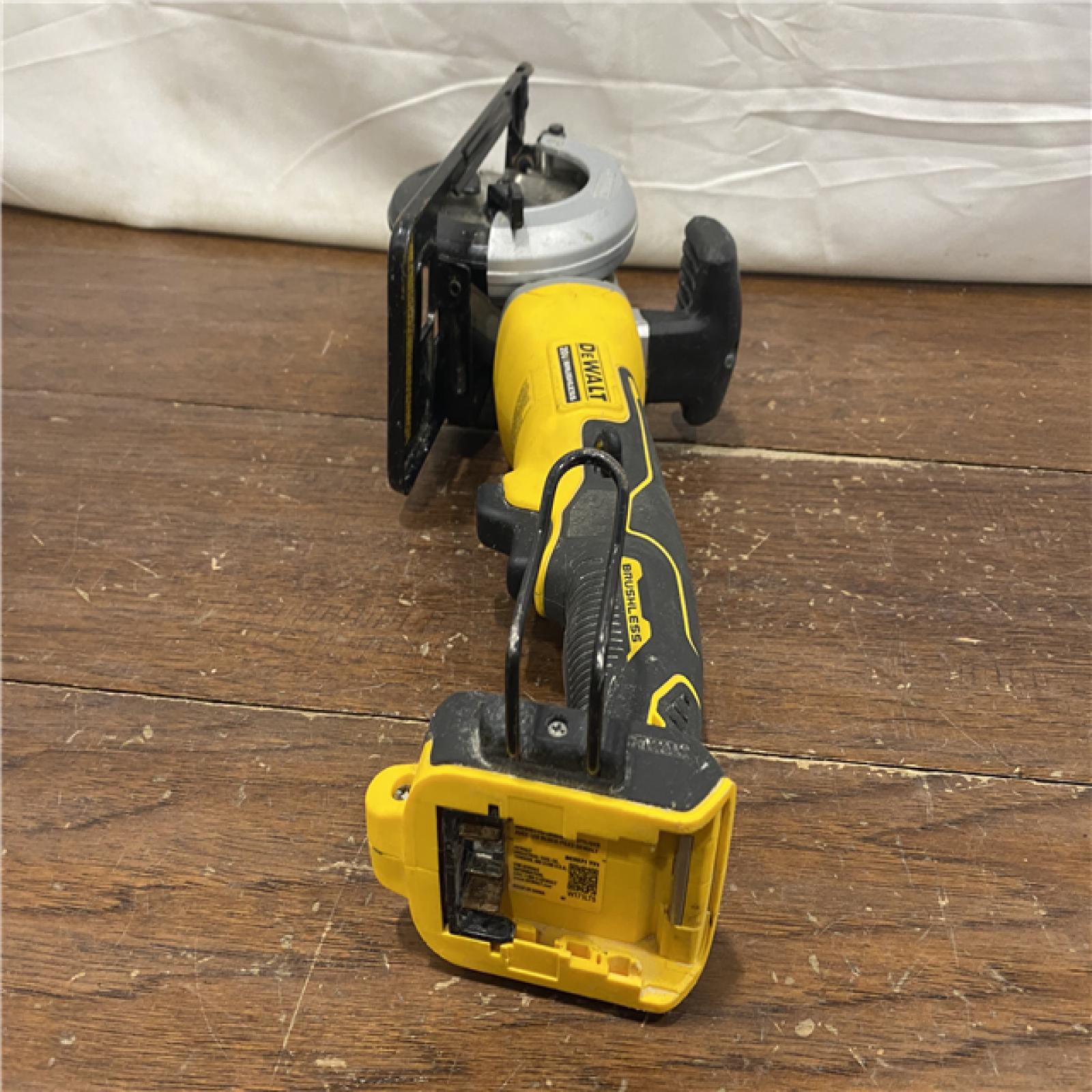 AS-DEWALT ATOMIC 20V MAX Cordless Brushless 4-1/2 in. Circular Saw (Tool Only)