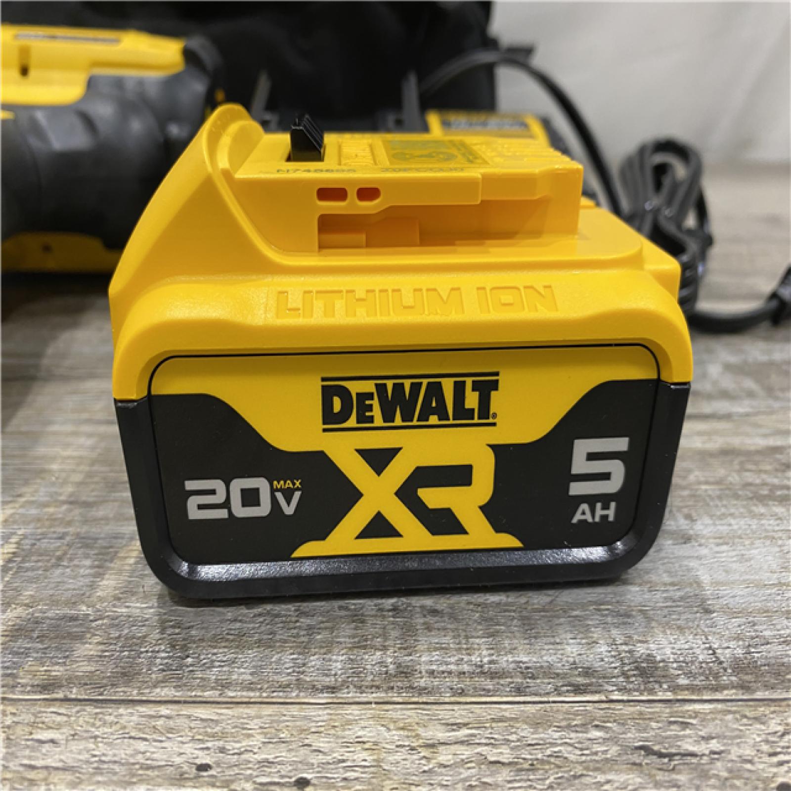 AS-IS DEWALT 20V MAX Lithium-Ion Cordless 1/2 in. Impact Wrench Kit