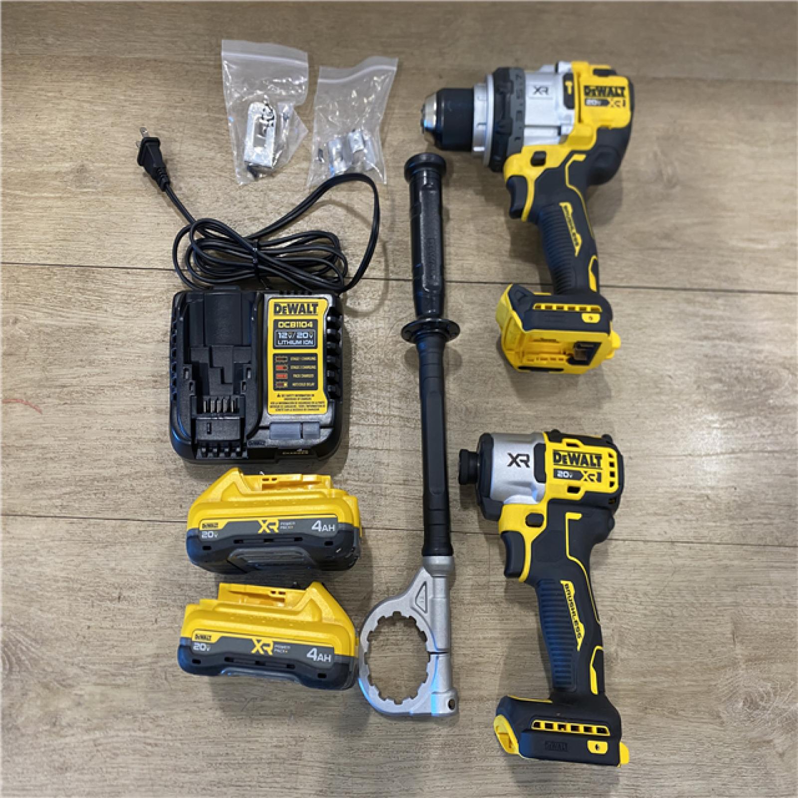 AS-IS DEWALT 20V XR Lithium-Ion Cordless Brushless 1/2 in. Drill/Driver Kit