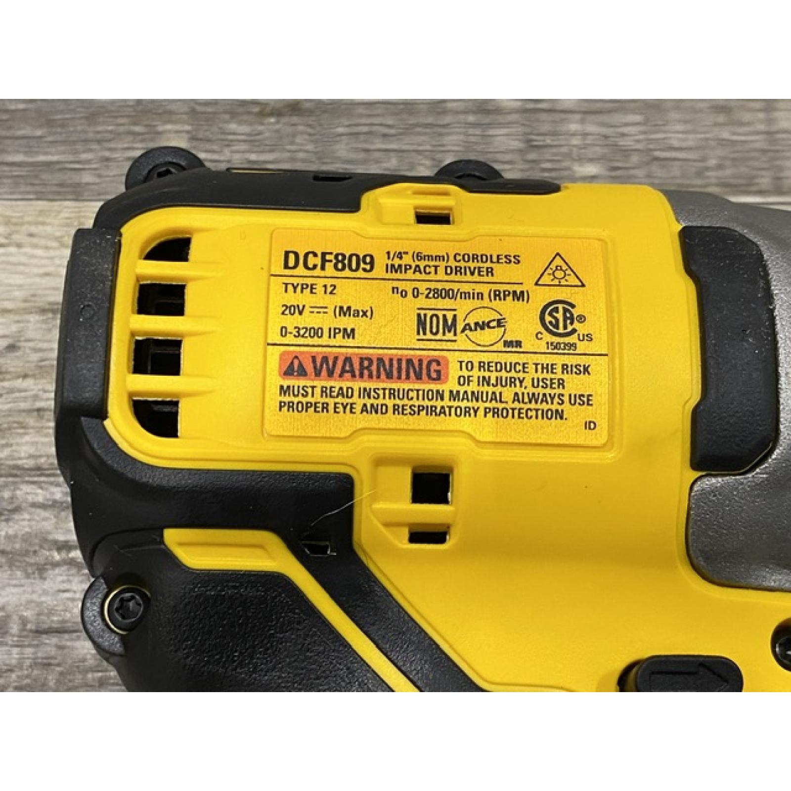 AS-IS DEWALT Atomic 20V Max Lithium-Ion Brushless Cordless Compact 1/4 in. Impact Driver Kit