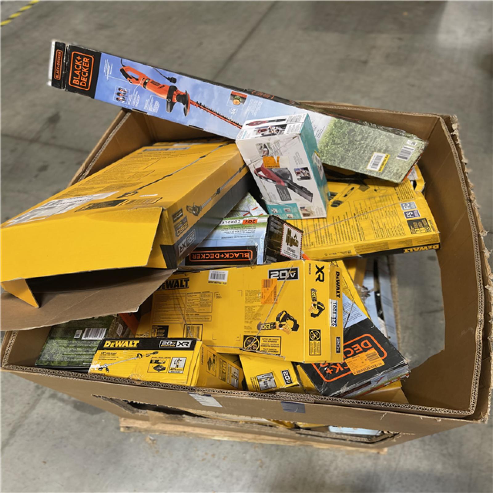 DALLAS LOCATION- AS-IS TOOL PALLET