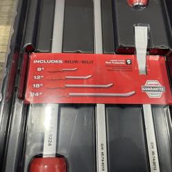 NEW - Milwaukee Pry Bar Set (4-Piece)