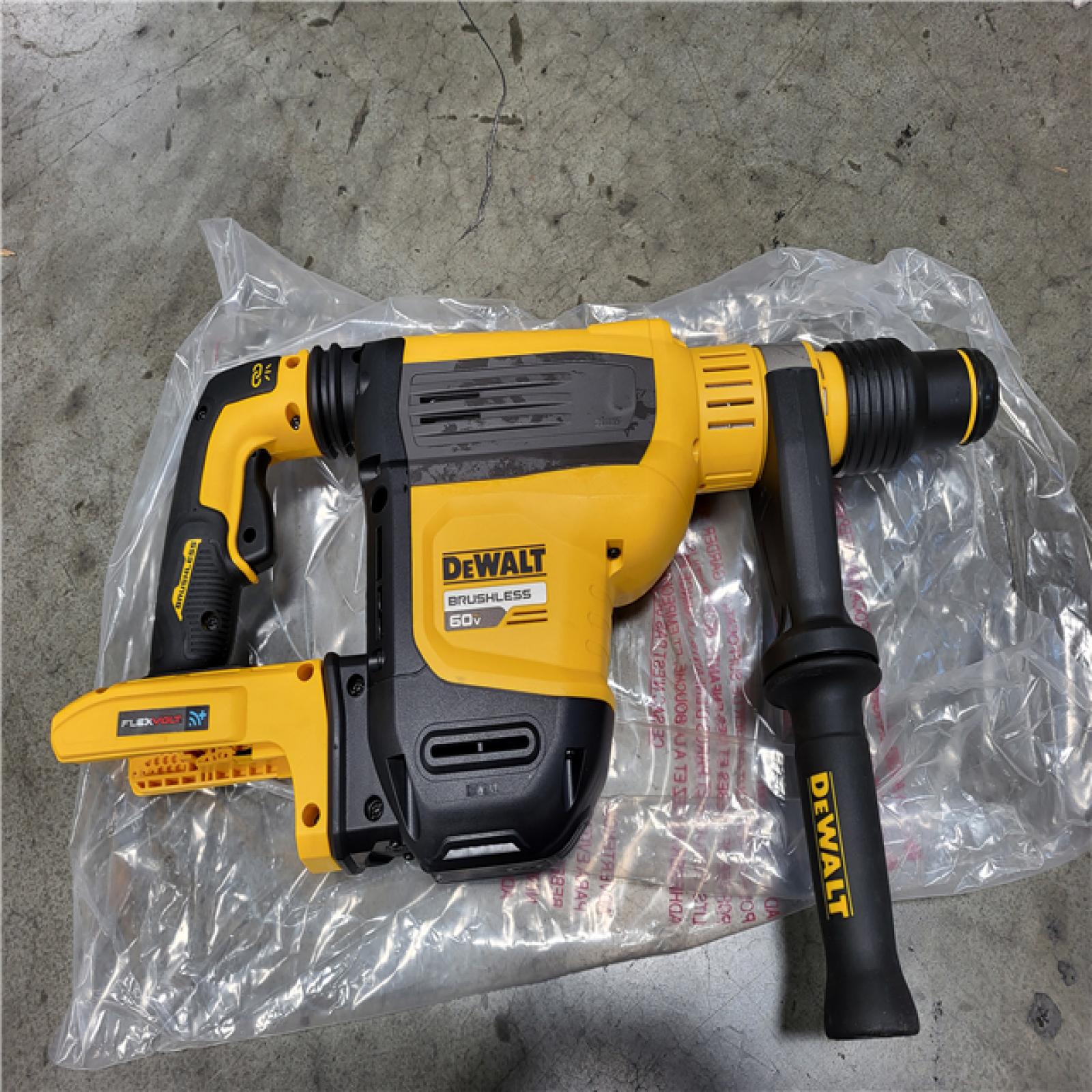 CALIFORNIA AS-IS NEW DEWALT 1-3/4 SDS MAX COMBINATION HAMMER