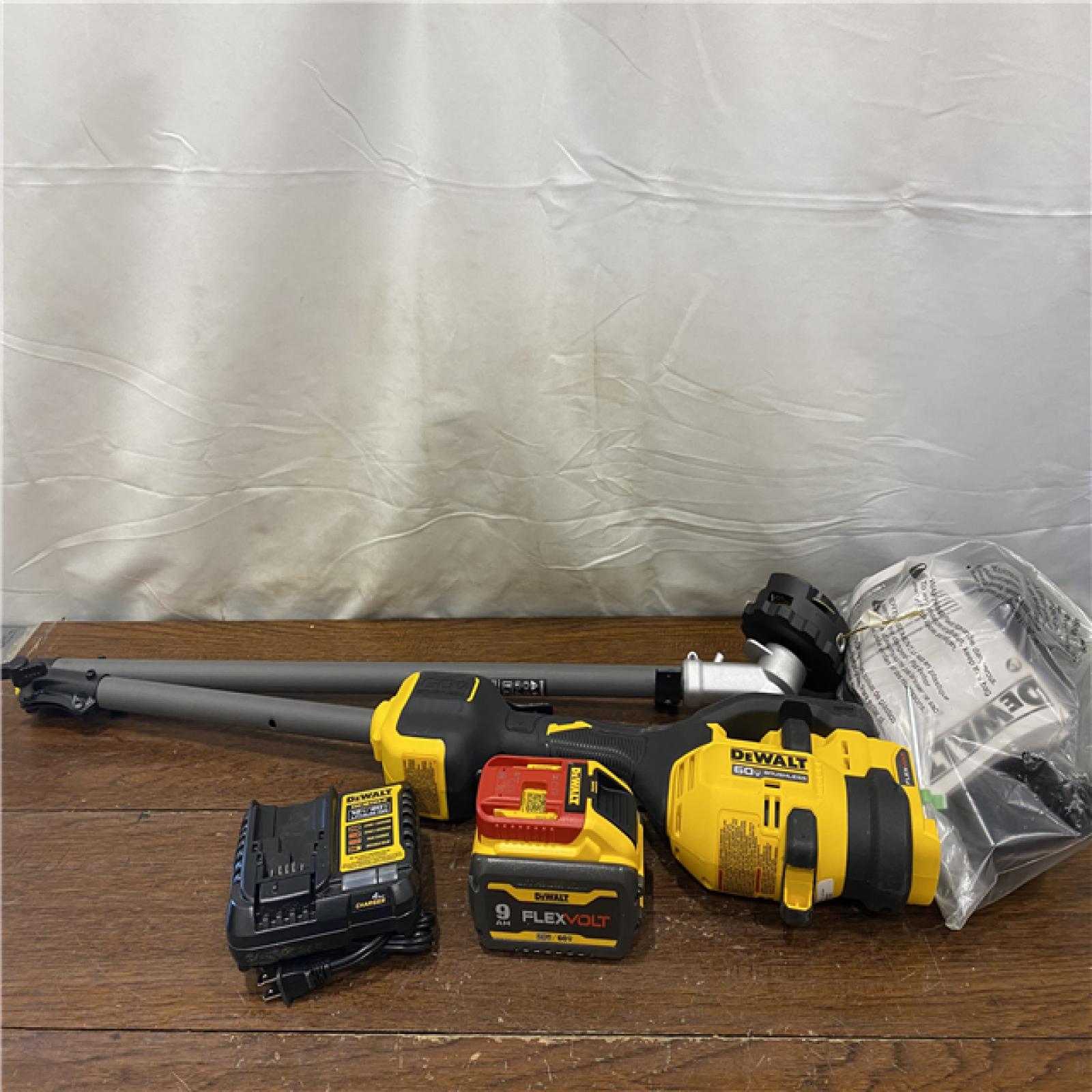 AS-IS DEWALT FLEXVOLT 60V MAX 17 in. Cordless Battery Powered Attachment Capable Trimmer Kit with (1) FLEXVOLT 3 Ah Battery & Charger
