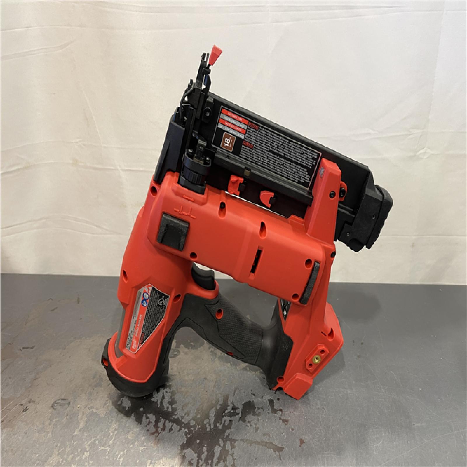 AS-IS - Milwaukee M18 FUEL 18-Volt Lithium-Ion Brushless Cordless Gen II 18-Gauge Brad Nailer