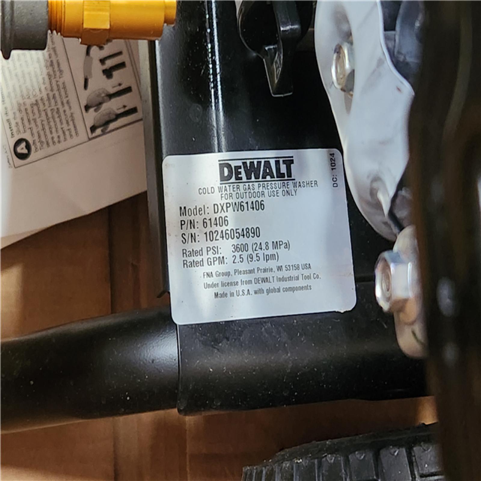 Phoenix NEW DEWALT 3600 PSI 2.5 GPM Cold Water Gas Professional Pressure Washer with HONDA GX200 Engine