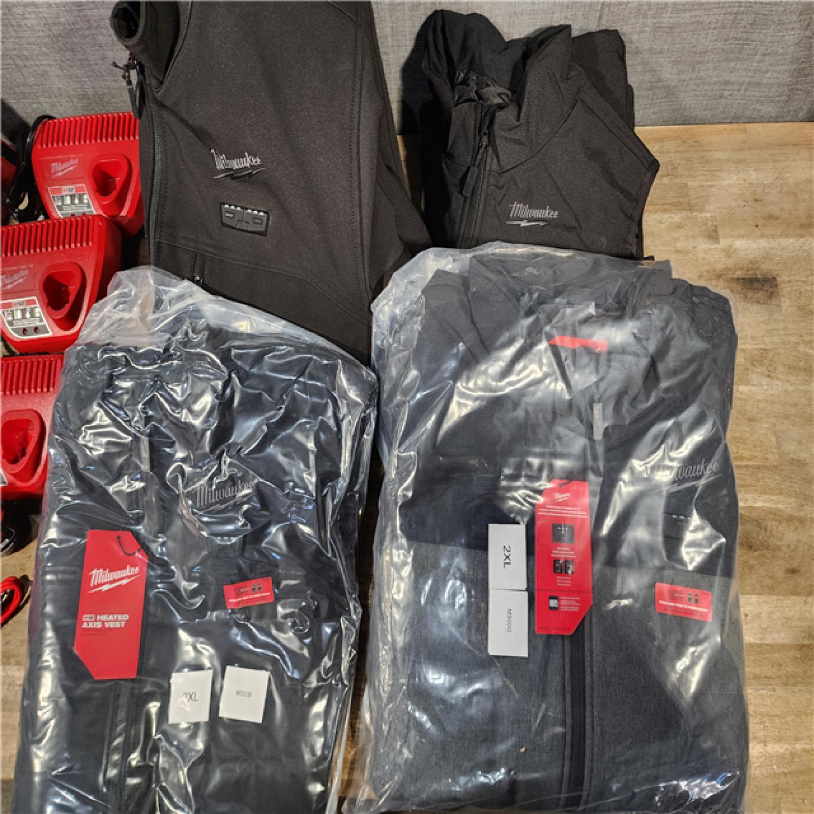 HOUSTON LOCATION - AS-IS MILWAUKEE 4 HEATED CLOTHING COMBO KIT
