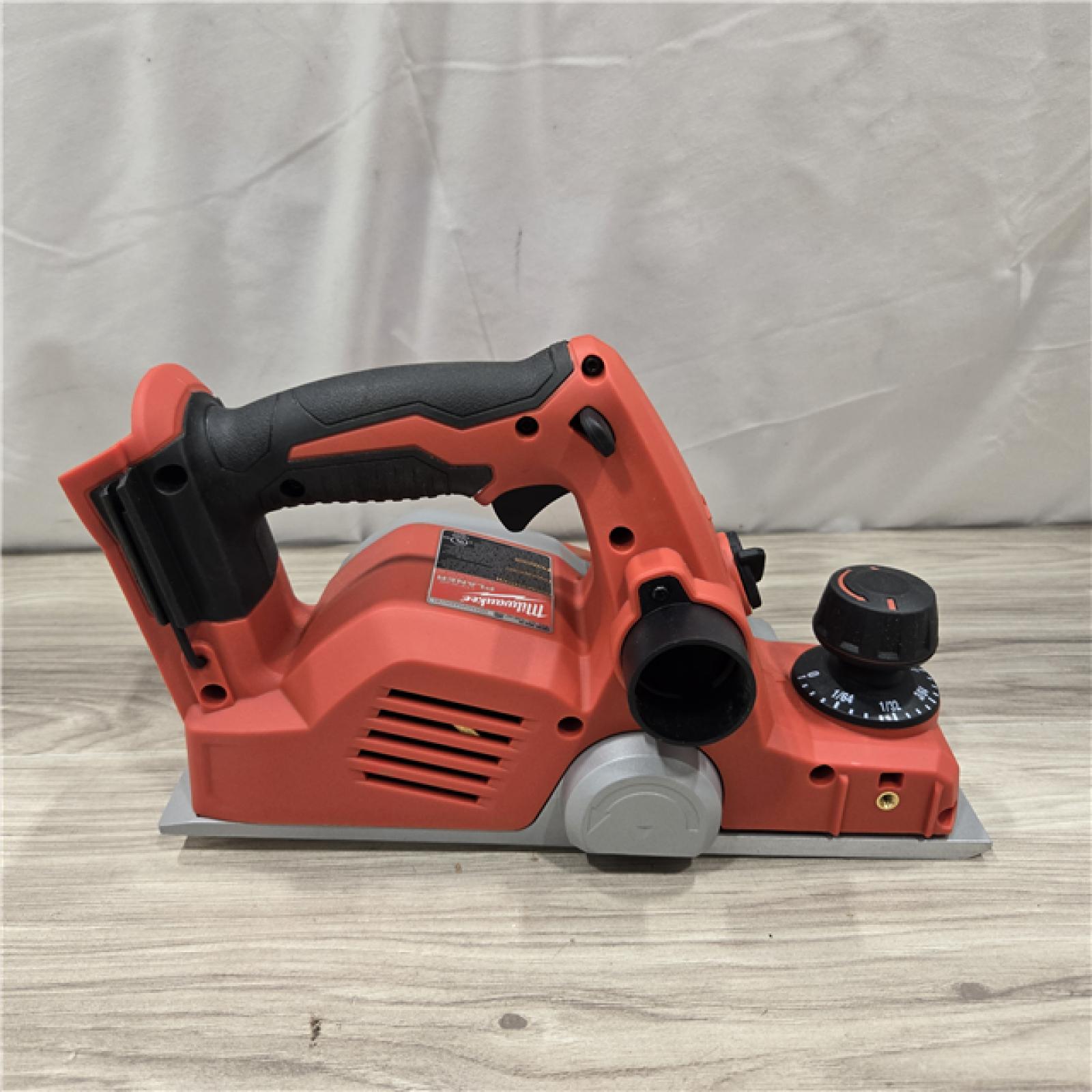 AS-IS Milwaukee M18 18-Volt Lithium-Ion Cordless 3-1/4 in. Planer (Tool-Only)