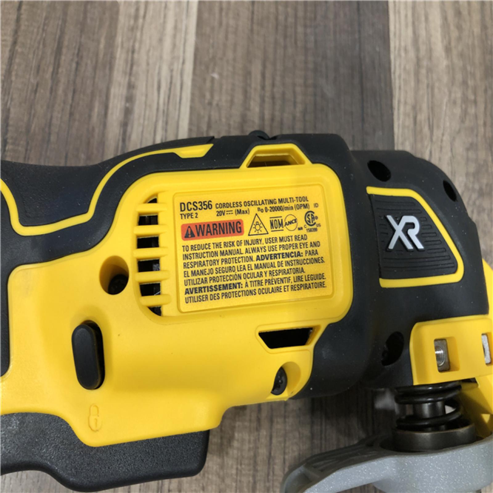 AS-IS DEWALT 20V MAX XR Cordless Brushless 3-Speed Oscillating Multi Tool (Tool Only)