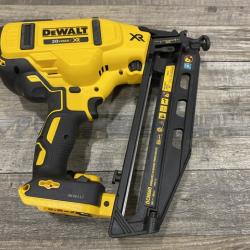 AS-IS DEWALT 20V MAX XR 16-Gauge Electric Cordless Angled Finishing Nailer Kit
