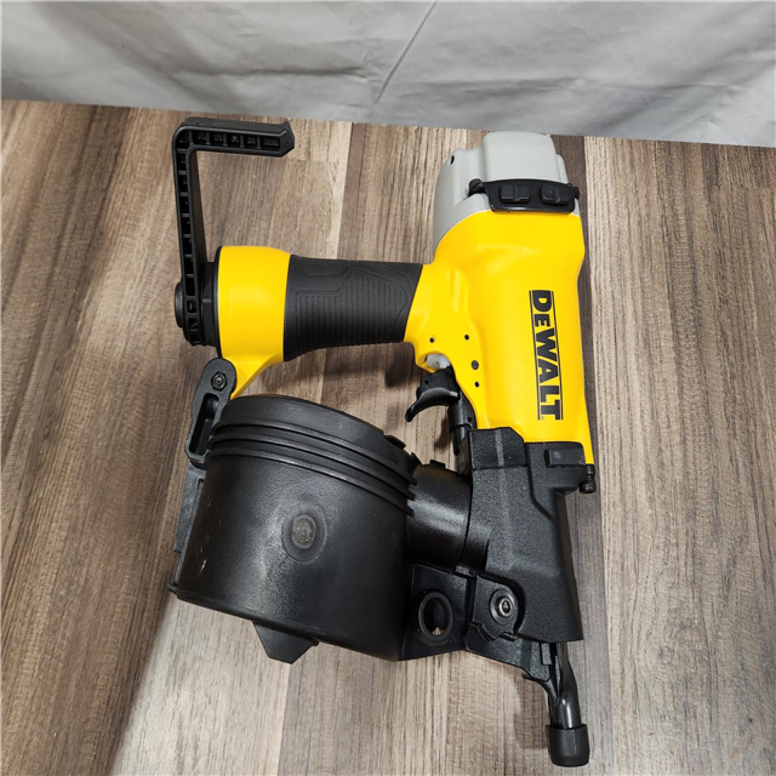 AS-IS DEWALT Pneumatic 15-Degree Coil Corded Siding Nailer