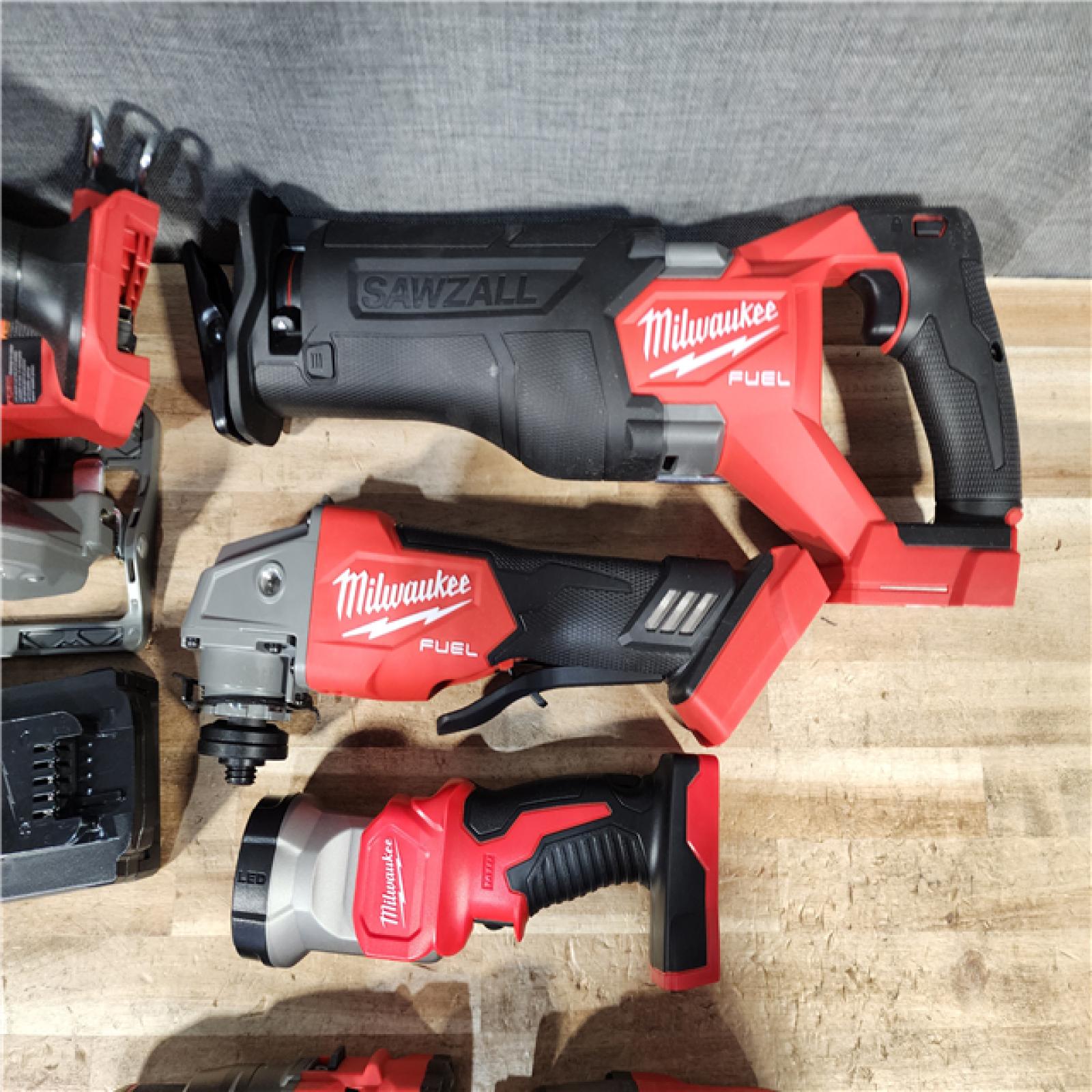 HOUSTON LOCATION - AS - IS Milwaukee FUEL 18V Lithium-Ion Brushless Cordless 7-Tool Combo Kit