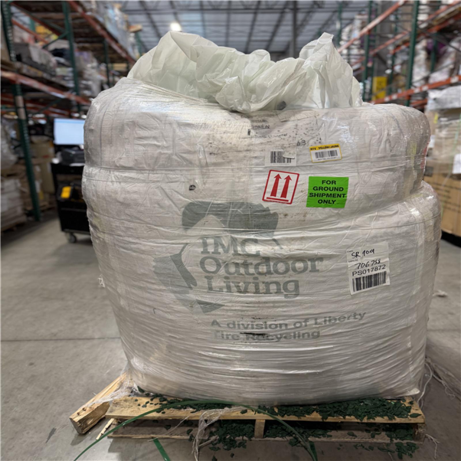 DALLAS LOCATION - Vigoro Green Rubber Nugget Mulch Super Sack (1 875LB)