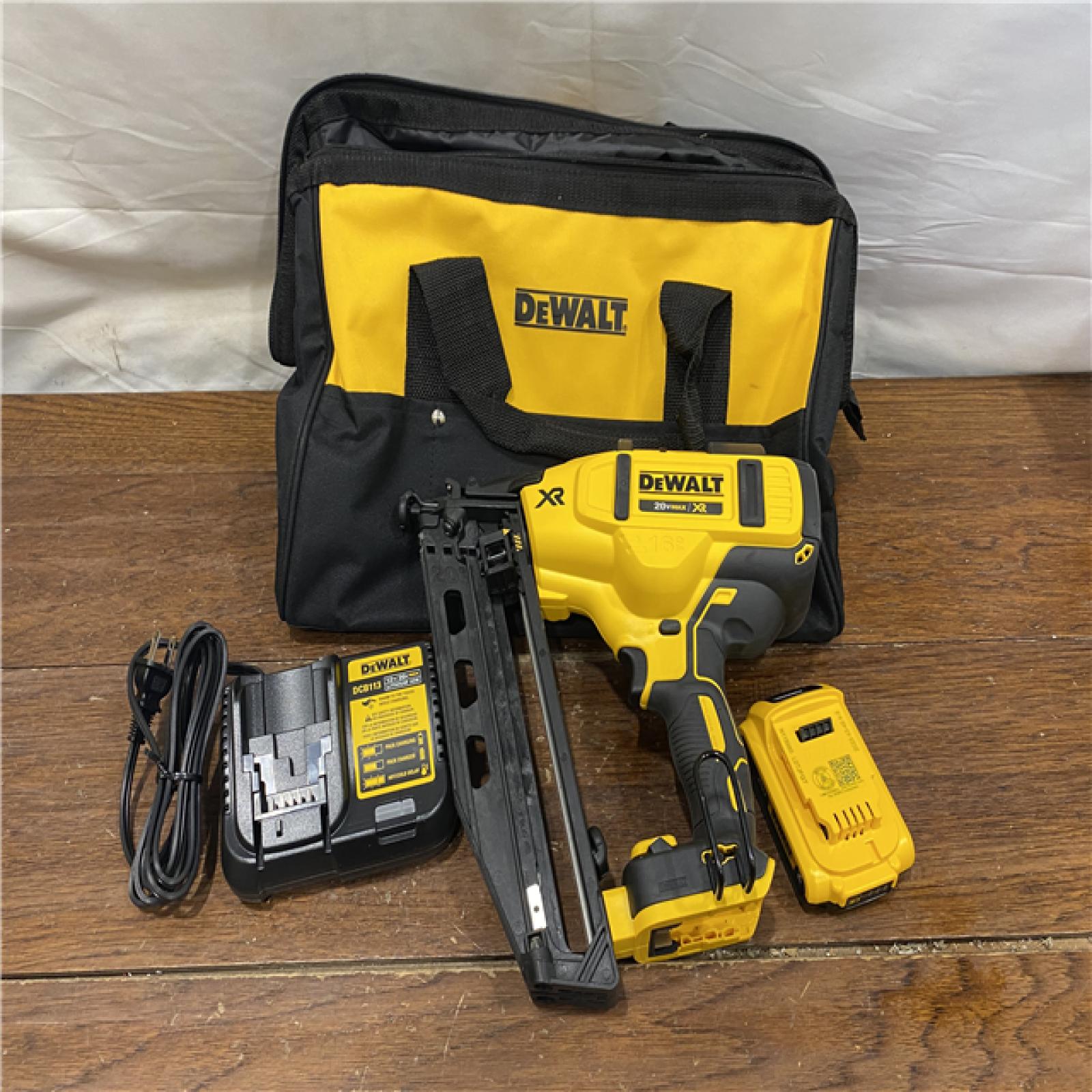 AS-IS DeWalt DCN660D1 20V 16 Gauge Cordless Angled Finish Nailer Kit W/ 2Ah Battery