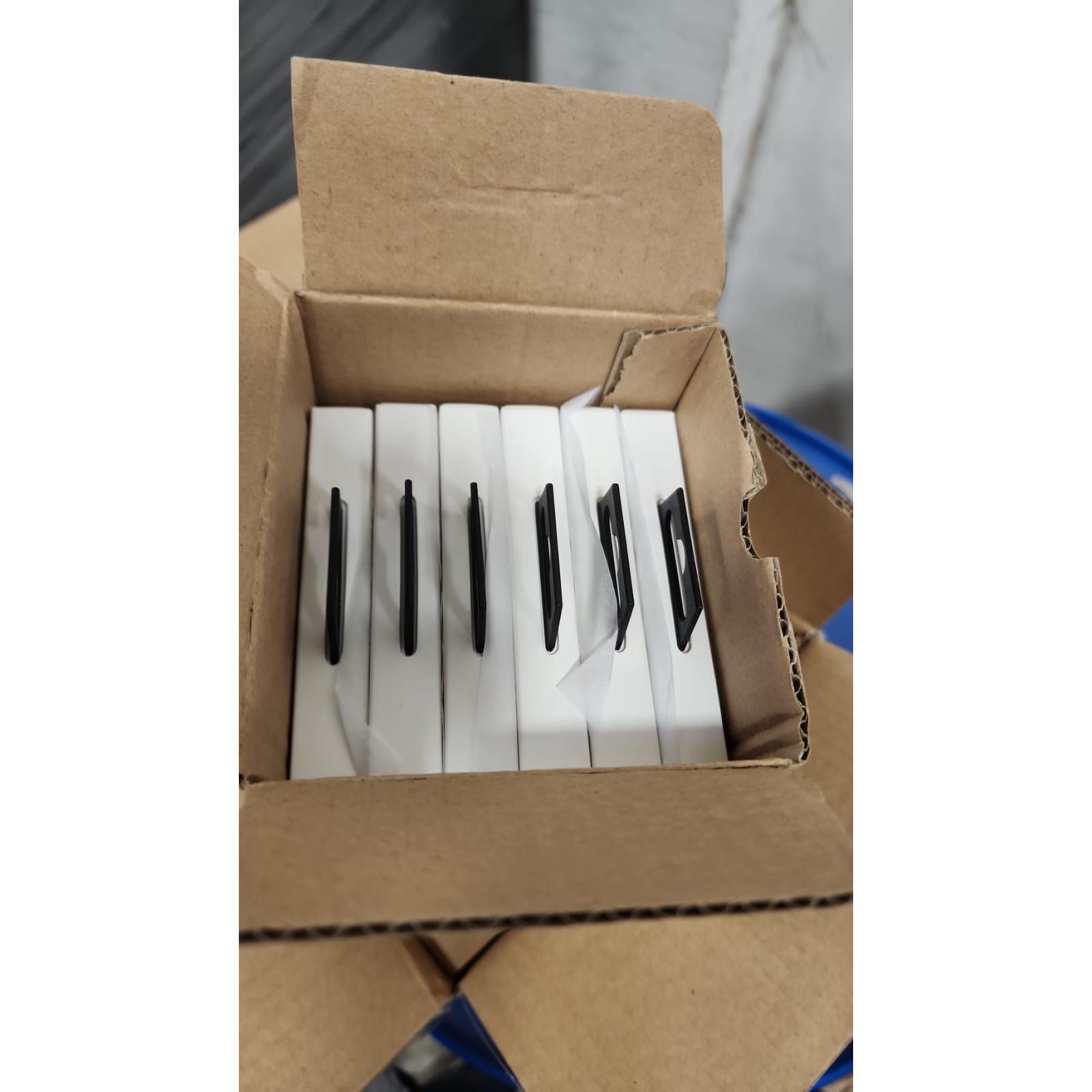 FULL TRUCKLOAD – 26 Pallets of NEW BodyGuardz Phone Cases – 65,000+ Cases – Apple & Samsung